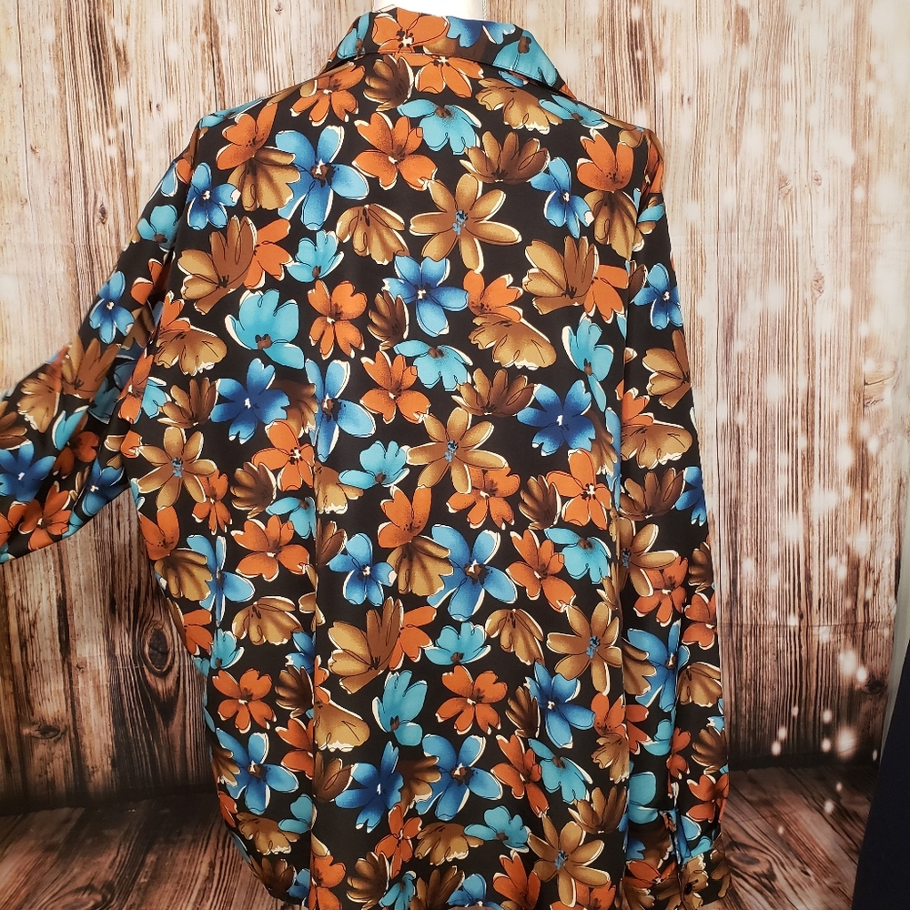 Flowered blouse - Picture 3 of 5